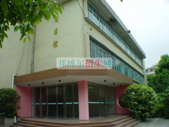 貴州省財(cái)政學(xué)校2016年招生簡(jiǎn)章