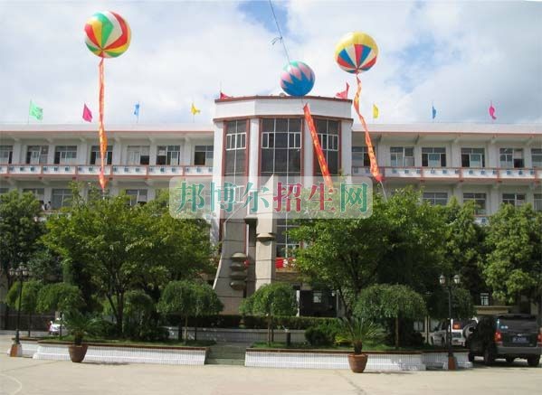 畢節(jié)地區(qū)財貿(mào)學校有哪些專業(yè)