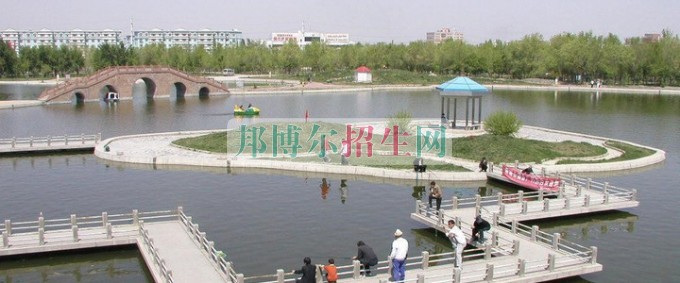 新疆財經(jīng)大學招生辦聯(lián)系電話
