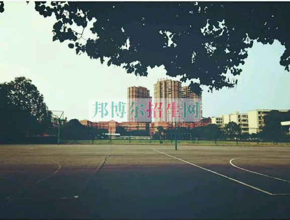 四川省信息通信學(xué)校2016年報(bào)名條件、招生對(duì)象
