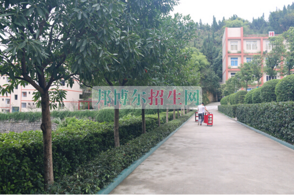 重慶市涪陵信息技術(shù)學校網(wǎng)站網(wǎng)址