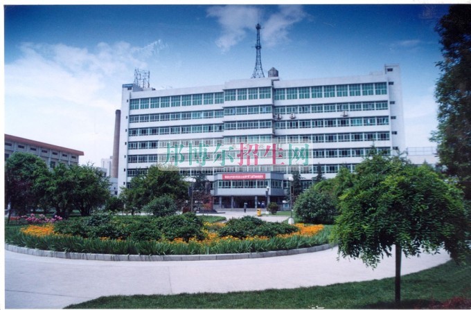 好點(diǎn)的鐵路專業(yè)學(xué)校
