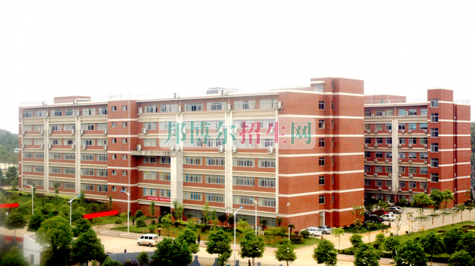 湖南農(nóng)業(yè)大學(xué)東方科技學(xué)院招生辦聯(lián)系電話(huà)