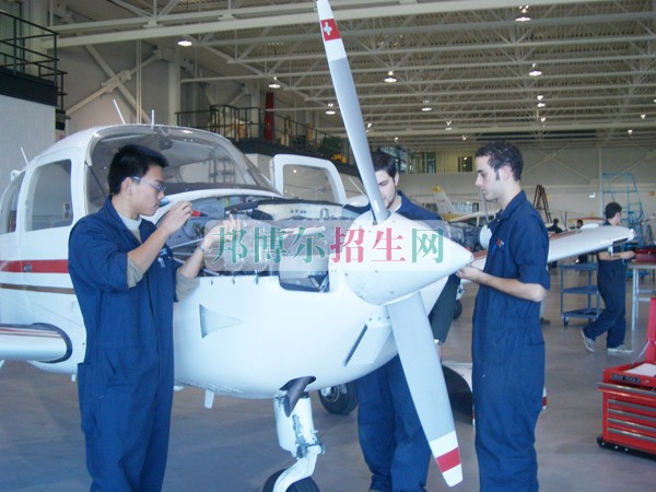中專學(xué)飛機(jī)維修有前途嗎