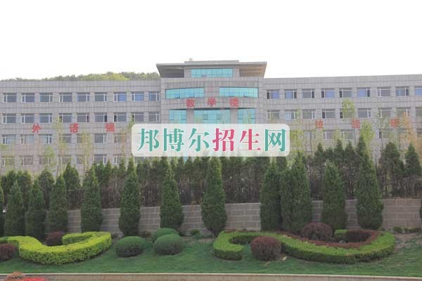 哪個大專學(xué)校的計算機(jī)信息管理好