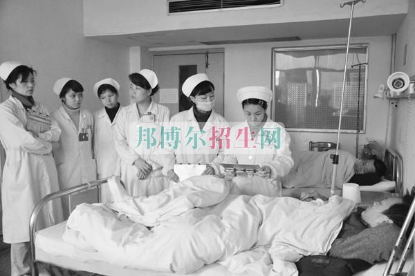 有高級護理學(xué)校嗎
