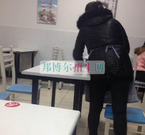 延安職業(yè)技術學院食堂