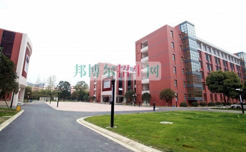 成都內(nèi)比較好的軟件技術大專學校