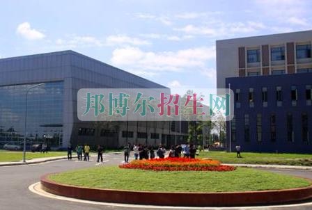 成都有計算機(jī)應(yīng)用技術(shù)的大專