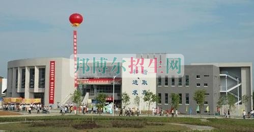 成都計算機應(yīng)用技術(shù)最好學(xué)校