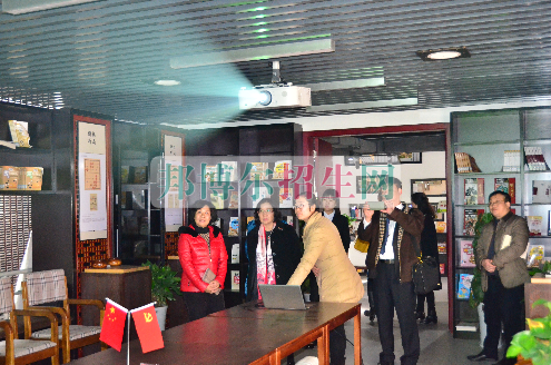 臺灣高雄餐旅大學校長一行蒞臨成都航空職業(yè)技術(shù)學院考察交流