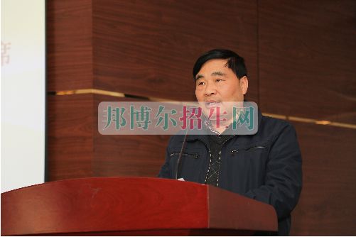 成都航空職業(yè)技術(shù)學(xué)院第三屆第一次教職工代表、工會(huì)會(huì)員代表大會(huì)勝利召開(kāi)