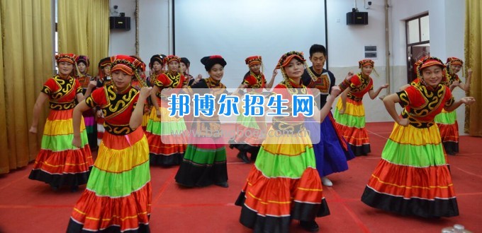 四川省檔案學(xué)校被評為全省民族團(tuán)結(jié)進(jìn)步創(chuàng)建活動(dòng)示范單位