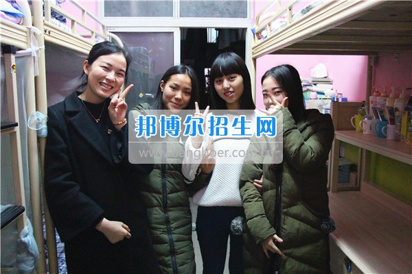 成都希望幼師學(xué)校是責(zé)任？更是一種愛！