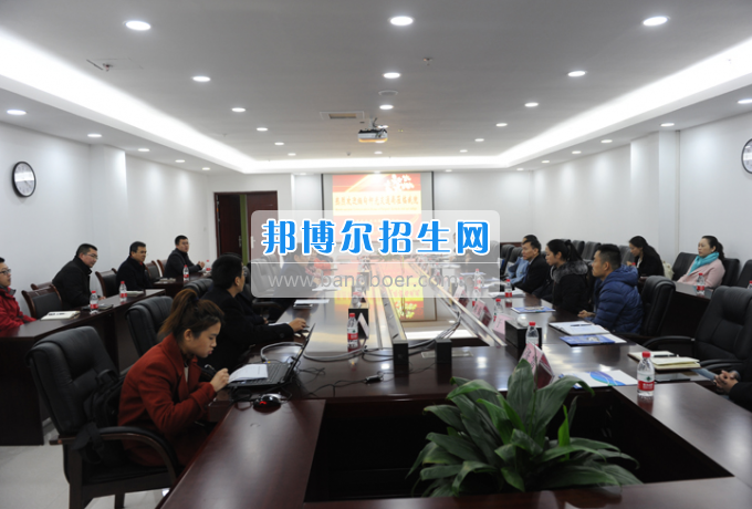 緬甸仰光省交通委員會主席等考察重慶公共運(yùn)輸職業(yè)學(xué)院并洽談合作事宜