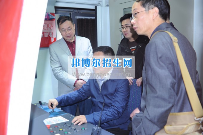 貴陽軌道公司考察重慶公共運輸職業(yè)學院并進行校企合作洽談