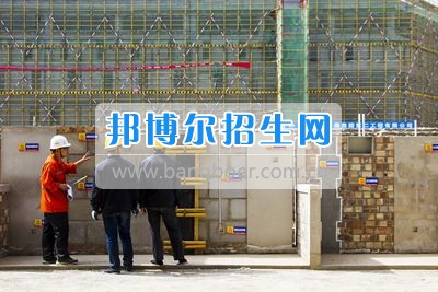 成都內(nèi)理科一專建筑工程施工技術(shù)大專學校
