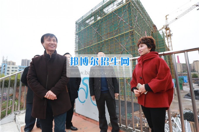 省體育局蔣顯倫副局長一行到川北幼兒師范高等?？茖W校調(diào)研