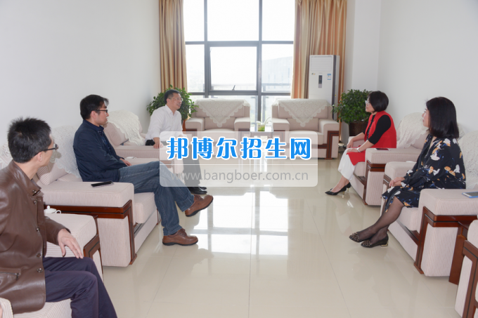 2017年西南科技大學(xué)黨委副書記張強(qiáng)一行到川南幼兒師范高等?？茖W(xué)校考察