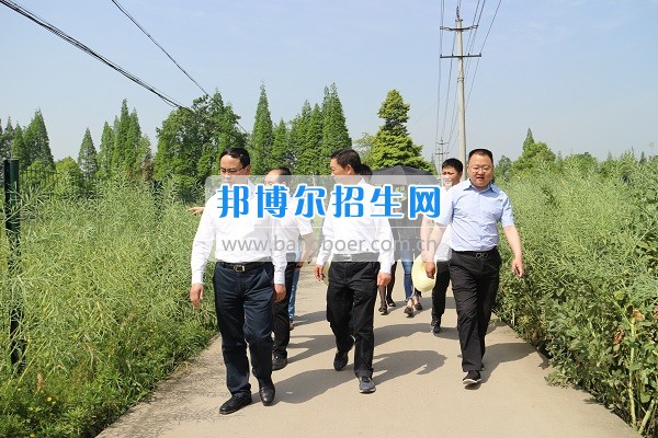 2017年成都農業(yè)科技職業(yè)學院召開“校地合作、共建園區(qū)”專題會