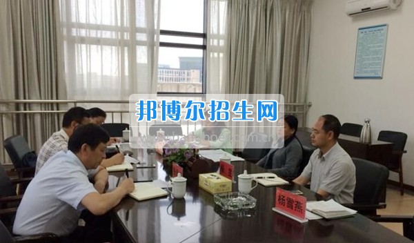 貴州警察學(xué)院來貴州商業(yè)高等?？茖W(xué)校參觀交流