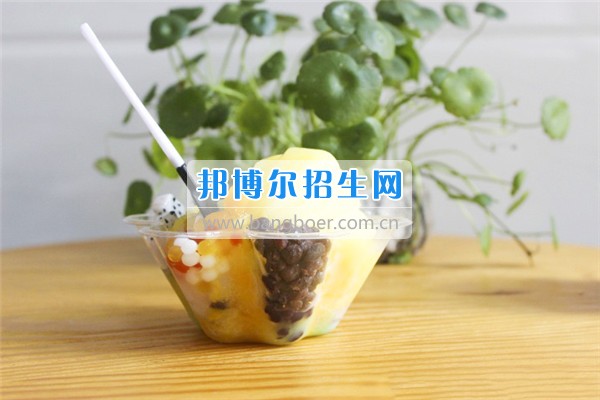 成都希望航空職業(yè)學(xué)校美味冷飲大曝光！據(jù)說，正數(shù)第三的是同學(xué)們最喜愛的冷飲！