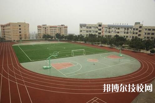 重慶第一財(cái)貿(mào)學(xué)校怎么樣、好不好