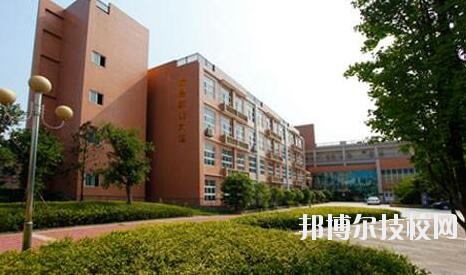 重慶北碚職業(yè)教育中心2020年報(bào)名條件、招生要求、招生對(duì)象