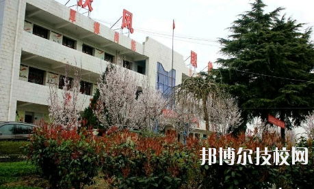 扶風(fēng)縣職業(yè)教育中心2020年報(bào)名條件、招生要求、招生對(duì)象 