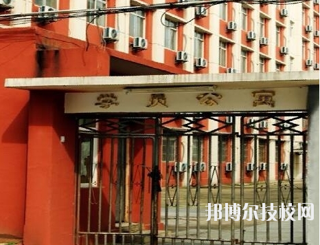 江西贛江技工學(xué)校2020年報(bào)名條件、招生要求、招生對象 