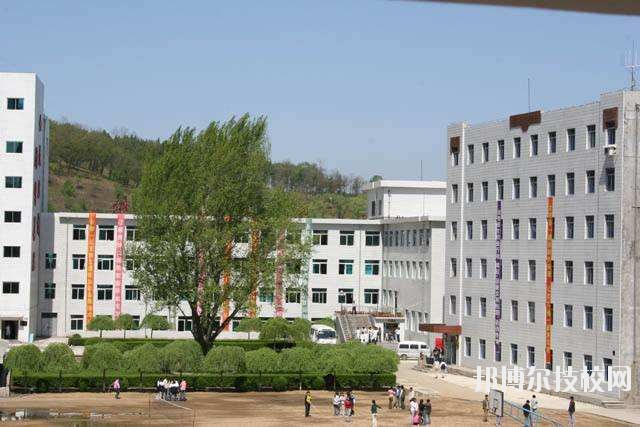 重慶渝東衛(wèi)生學校學校怎么樣、好不好