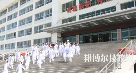 甘肅省酒泉衛(wèi)生學(xué)校2020年學(xué)費、收費多少