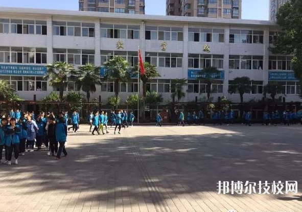 西安市機(jī)電職業(yè)技術(shù)學(xué)校2020年報(bào)名條件、招生要求、招生對(duì)象 