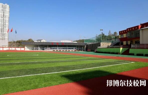 貴州科技學(xué)校2020年報(bào)名條件、招生要求、招生對(duì)象