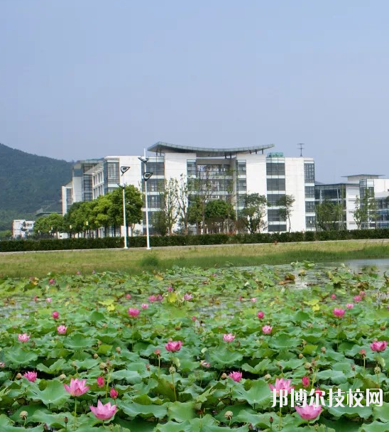 蘇州建設(shè)交通高等職業(yè)技術(shù)學(xué)校怎么樣、好不好
