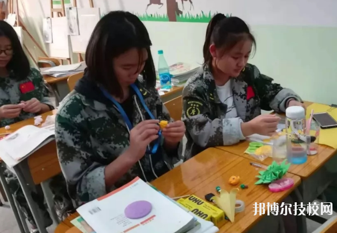 南康電子工業(yè)技術(shù)學校2020年招生辦聯(lián)系電話