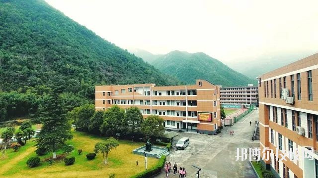 寧波四明職業(yè)高級(jí)中學(xué)怎么樣、好不好