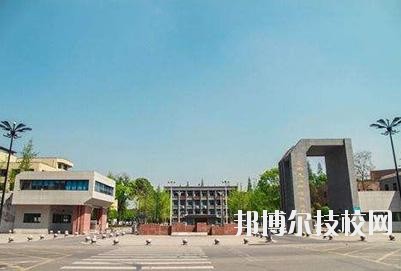 四川現(xiàn)代科技職業(yè)學(xué)校2020年報(bào)名條件、招生要求、招生對(duì)象