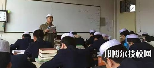 臨夏外國(guó)語(yǔ)學(xué)校2020年招生辦聯(lián)系電話(huà)