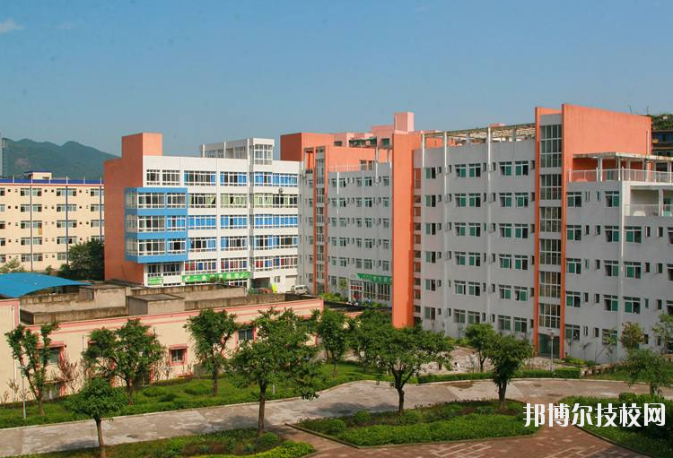 重慶工業(yè)技師學(xué)院怎么樣、好不好