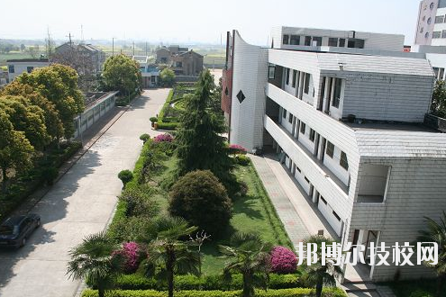 泰州博日電腦技術(shù)學(xué)校2020年報(bào)名條件、招生要求、招生對(duì)象