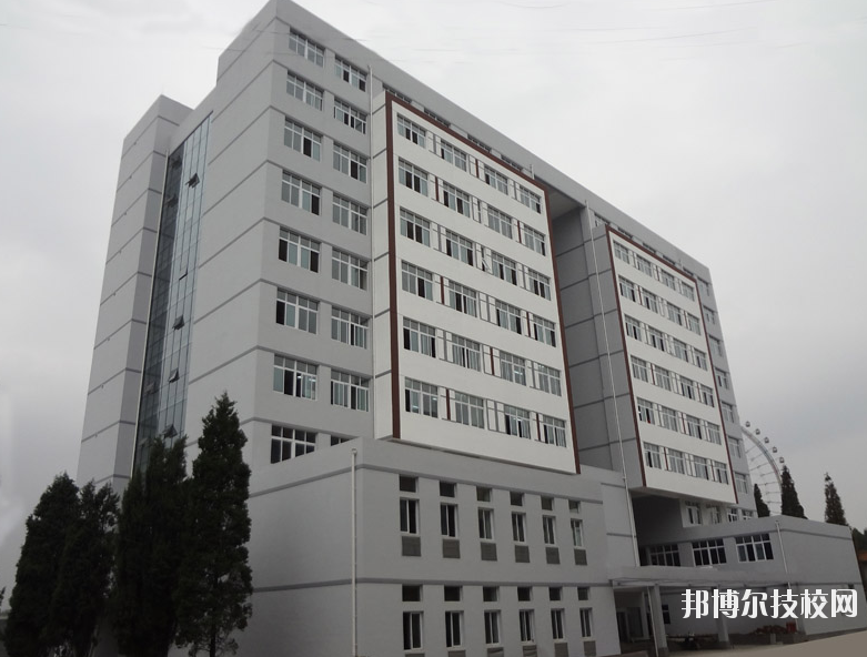 貴陽白云職業(yè)技術(shù)學(xué)校2020年報名條件、招生要求、招生對象