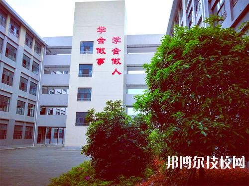 桐梓中等職業(yè)學(xué)校2020年報(bào)名條件、招生要求、招生對(duì)象