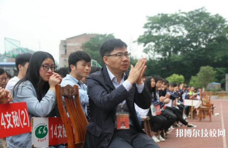 安源區(qū)職業(yè)中等專業(yè)學(xué)校怎么樣、好不好