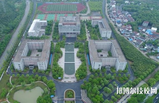 長興技師學(xué)院2020年報(bào)名條件、招生要求、招生對象