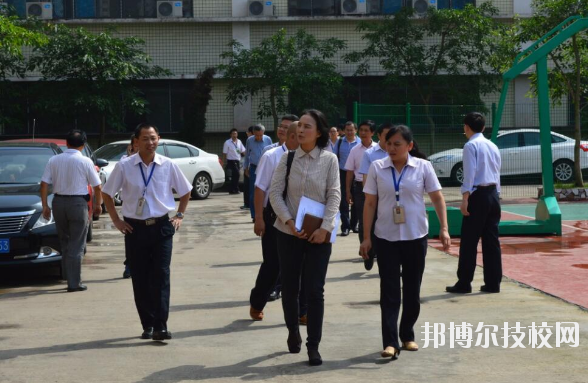 重慶渝北區(qū)竟成中學校2020年報名條件、招生要求、招生對象
