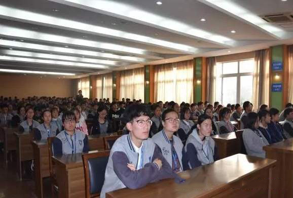 江陰華姿中等專業(yè)學(xué)校2020年報名條件、招生要求、招生對象