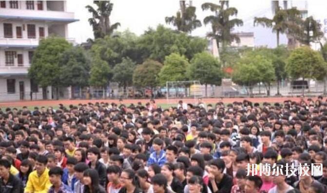 荔波職業(yè)高級中學(xué)2020年報名條件、招生要求、招生對象