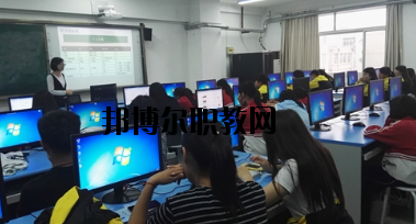 天水電子信息工程職業(yè)學(xué)校2020年學(xué)費(fèi)、收費(fèi)多少