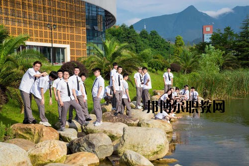 江西廬山旅游中等專業(yè)學(xué)校2020年報(bào)名條件、招生要求、招生對(duì)象